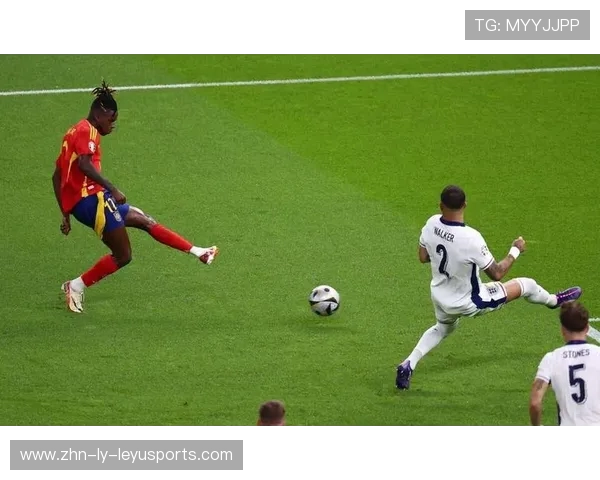 远射“绝招”：欧冠赛场最惊艳的长距离射门，欧洲杯超远射门